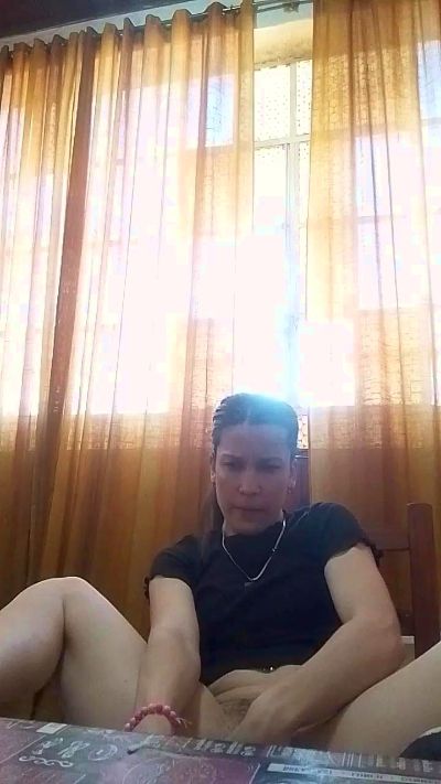 melu021 live cam on Cam4