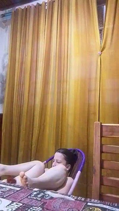 melu021 live cam on Cam4