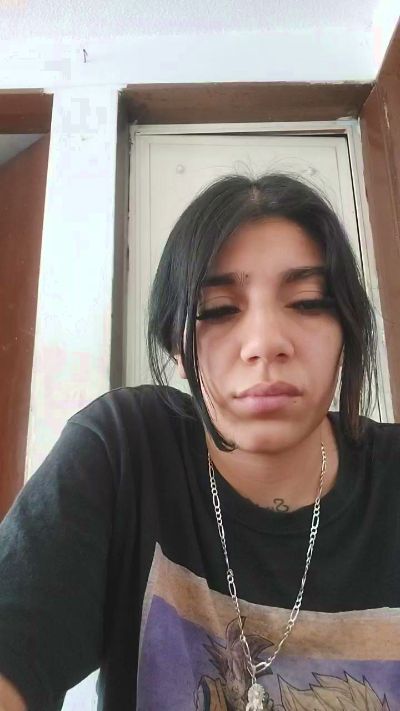 mely42 live cam on Cam4