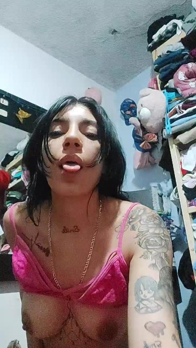 mely42 live cam on Cam4