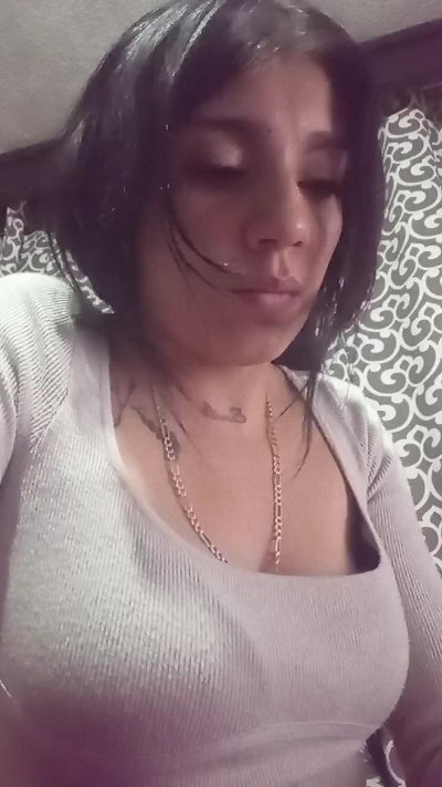 mely42 live cam on Cam4