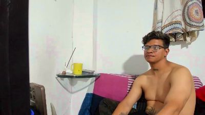men23cm live cam on Cam4