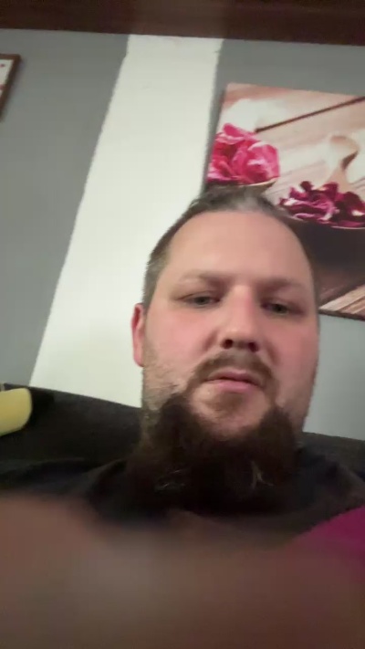 mend18 live cam on Cam4