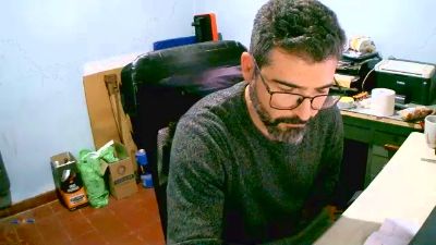 mendo7 live cam on Cam4