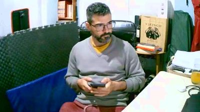 mendo7 live cam on Cam4