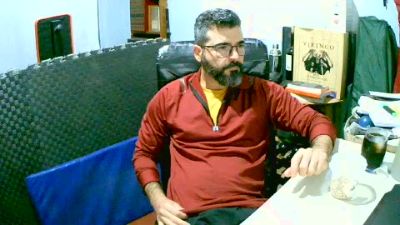 mendo7 live cam on Cam4