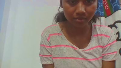 mendrika5 live cam on Cam4