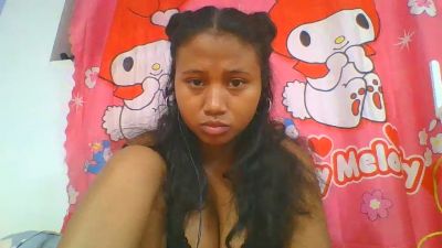 mendrika5 live cam on Cam4