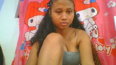 mendrika5 live cam on Cam4