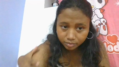 mendrika5 live cam on Cam4