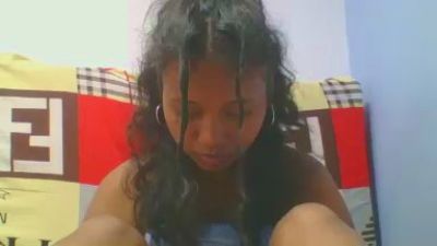 mendrika5 live cam on Cam4