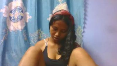 mendrika5 live cam on Cam4