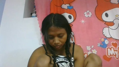 mendrika5 live cam on Cam4