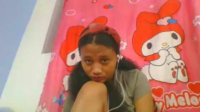 mendrika5 live cam on Cam4