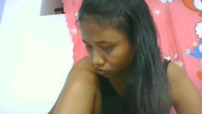 mendrika5 live cam on Cam4