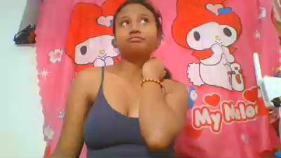 mendrika5 live cam on Cam4