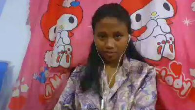 mendrika5 live cam on Cam4