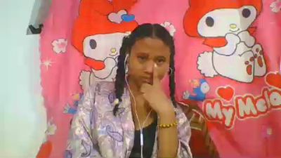 mendrika5 live cam on Cam4