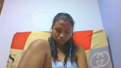 mendrika5 live cam on Cam4