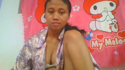 mendrika5 live cam on Cam4