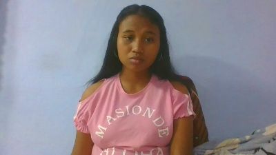 mendrika5 live cam on Cam4