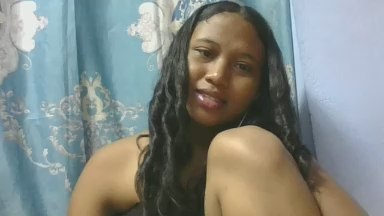 mendrika5 live cam on Cam4