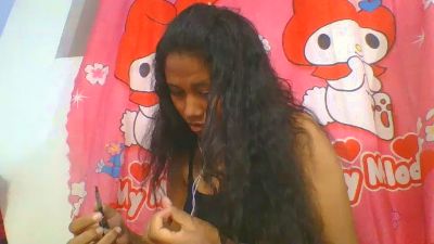 mendrika5 live cam on Cam4