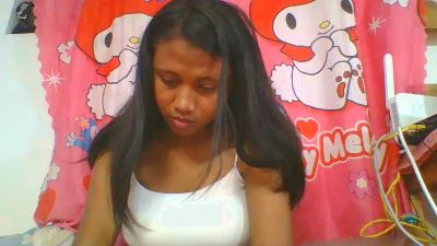mendrika5 live cam on Cam4