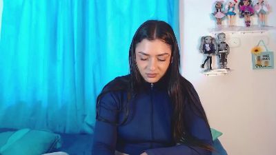 mensia_ live cam on Cam4