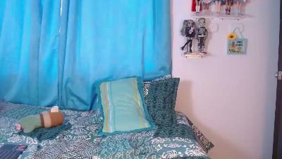 mensia_ live cam on Cam4