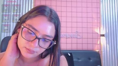 mensia_ live cam on Cam4