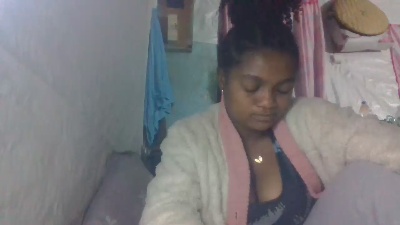 merinda9794 live cam on Cam4