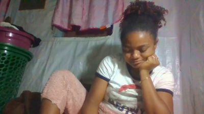 merinda9794 live cam on Cam4