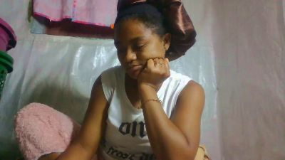 merinda9794 live cam on Cam4
