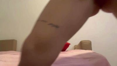 messy_nessy live cam on Cam4