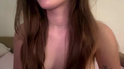 messy_nessy live cam on Cam4