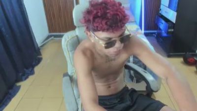 mhata_juan live cam on Cam4