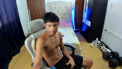 mhata_juan live cam on Cam4