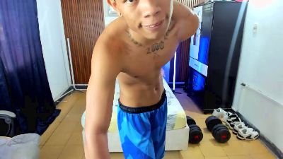 mhata_juan live cam on Cam4