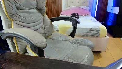 mhata_juan live cam on Cam4