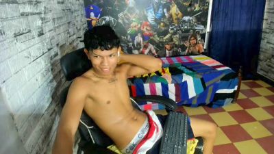 mhata_juan live cam on Cam4