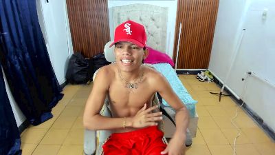 mhata_juan live cam on Cam4