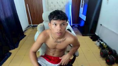 mhata_juan live cam on Cam4