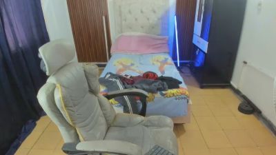 mhata_juan live cam on Cam4