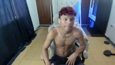 mhata_juan live cam on Cam4