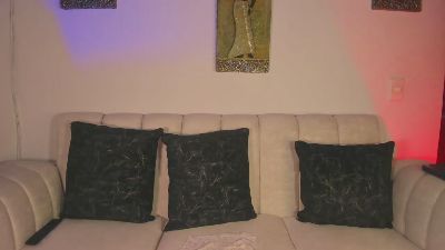 mhatias_ live cam on Cam4