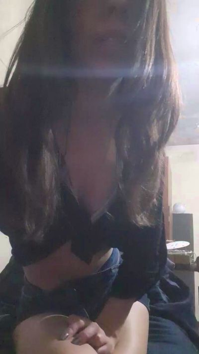 mia20261 live cam on Cam4