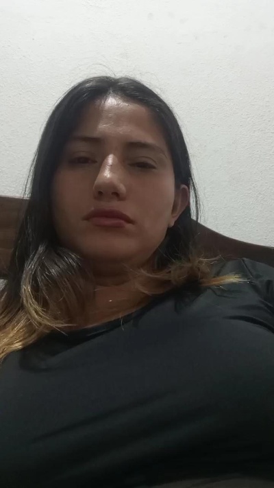 mia26fun live cam on Cam4
