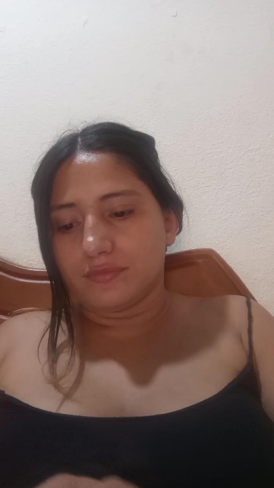 mia26fun live cam on Cam4