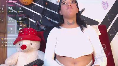 mia_dark_vc live cam on Cam4